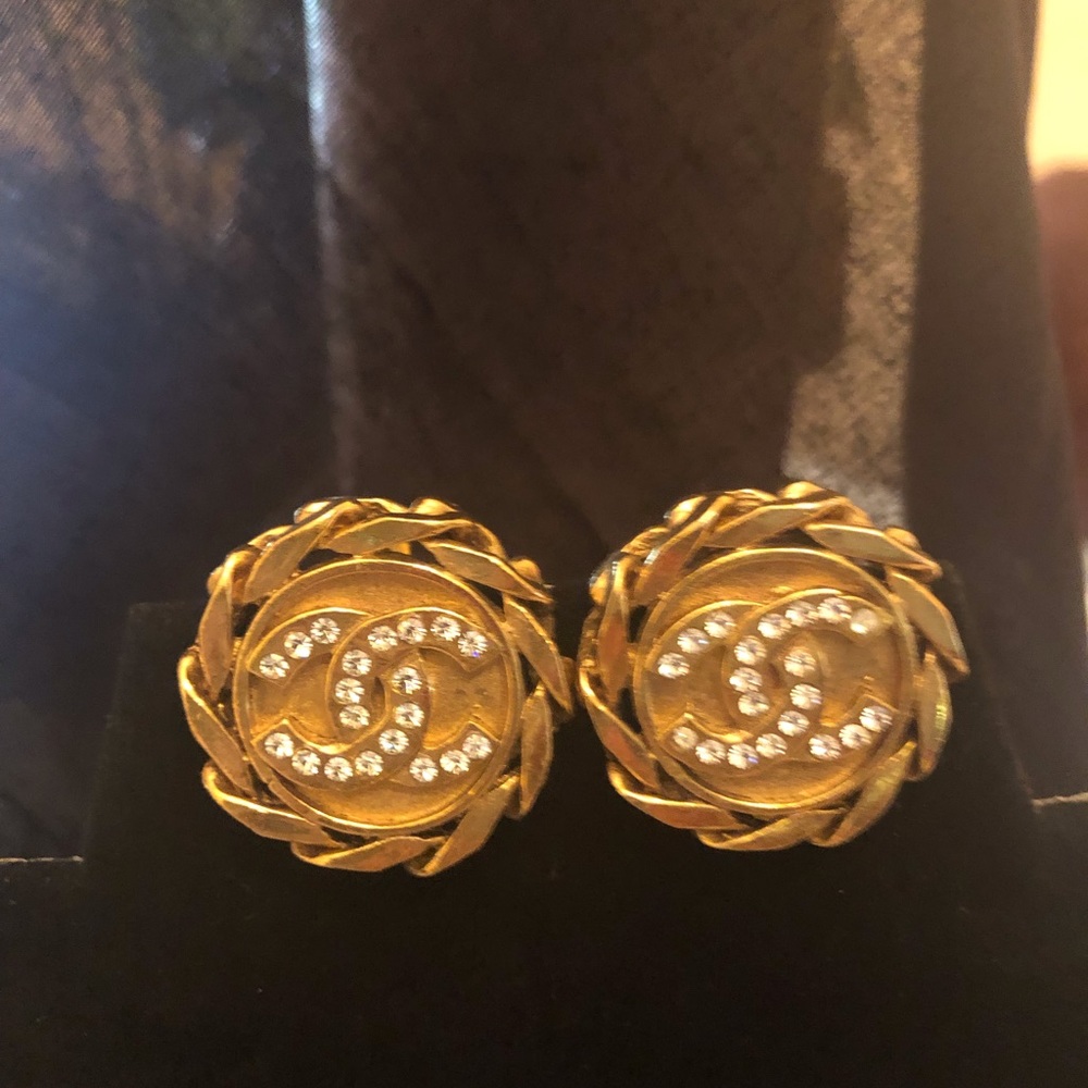 Gorgeous Vintage Chanel earrings.  Clip back.  Rhinestone.